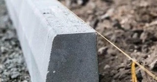 Установка бордюров для тротуарной плитки в Нижнем Тагиле - цена от 833 руб.