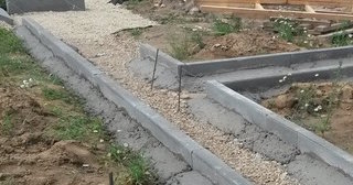 Установка бордюров для плитки в Нижнем Тагиле в октябре
