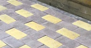 Укладка тротуарной плитки вокруг дома в Нижнем Тагиле - цены от 833 руб.